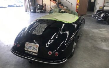 Porsche-356-Cabriolet-1957-Black-Red-925-13