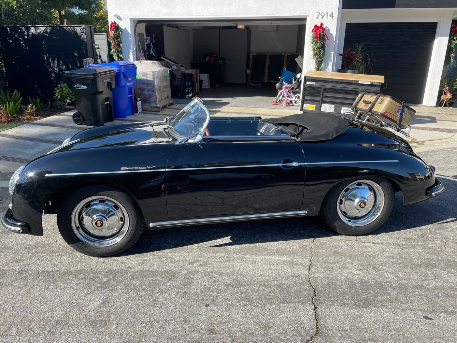 Porsche-356-Cabriolet-1968-Black-Black-3378-1