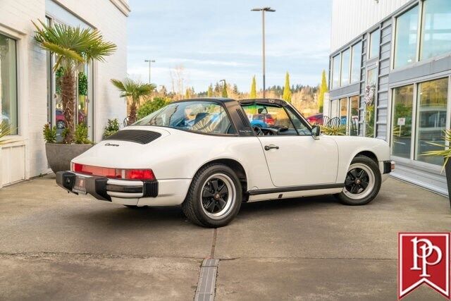 Porsche-911-1987-White-Blue-109814-10