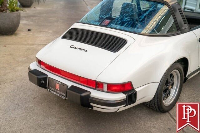 Porsche-911-1987-White-Blue-109814-9