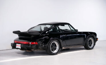 Porsche-911-1989-Black-55460-2