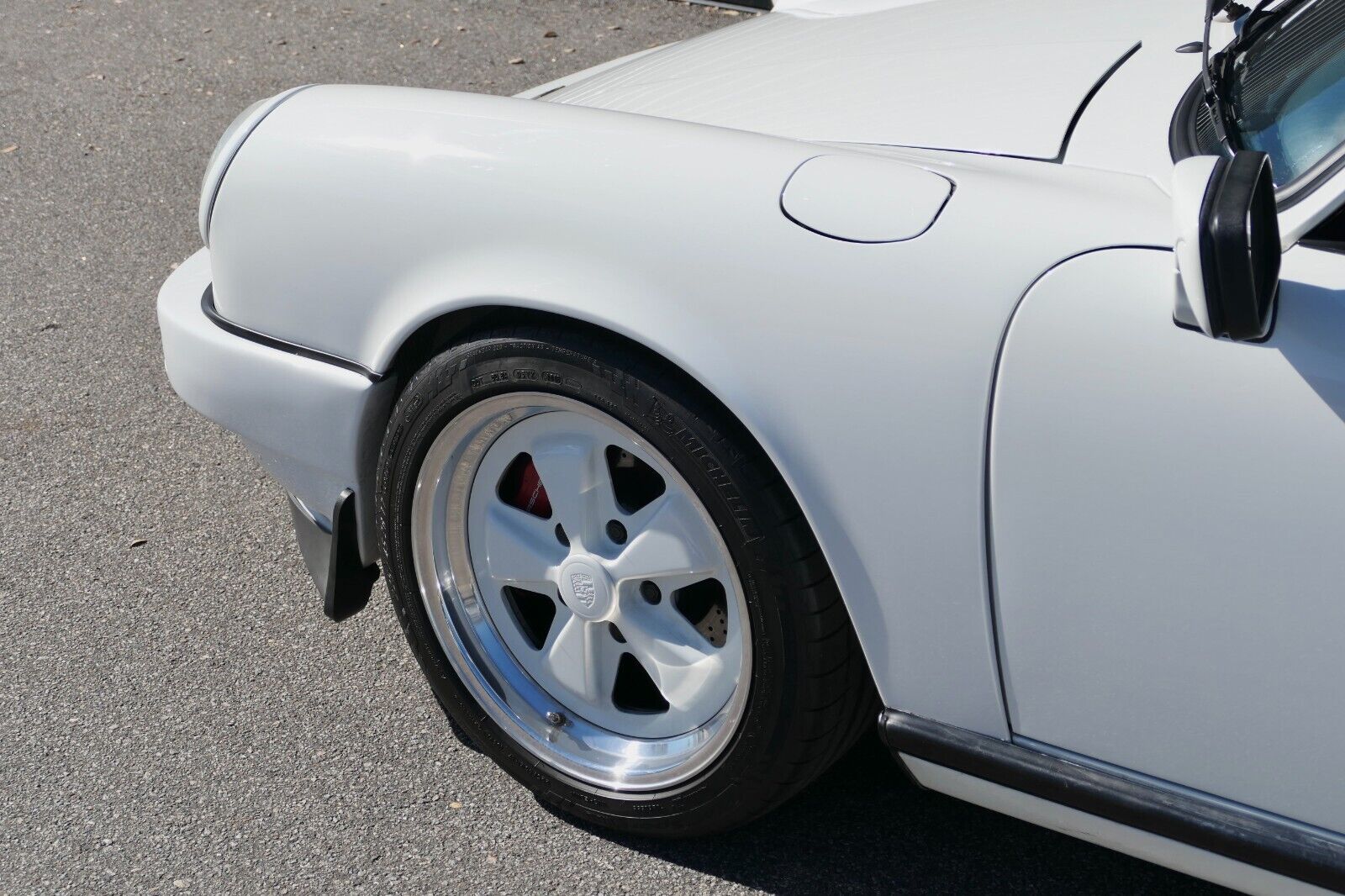 Porsche-911-Cabriolet-1988-White-Blue-128699-16