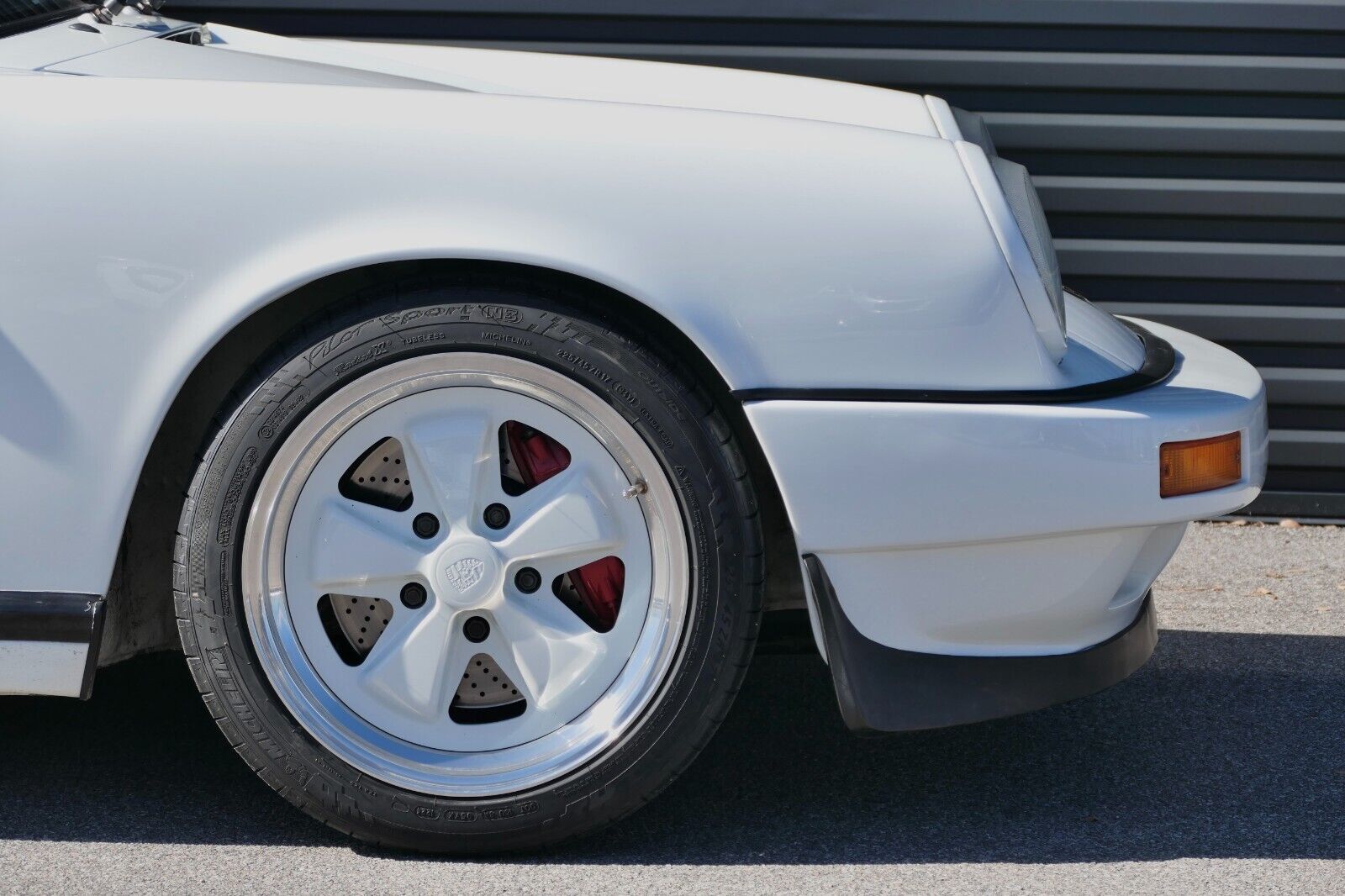 Porsche-911-Cabriolet-1988-White-Blue-128699-19