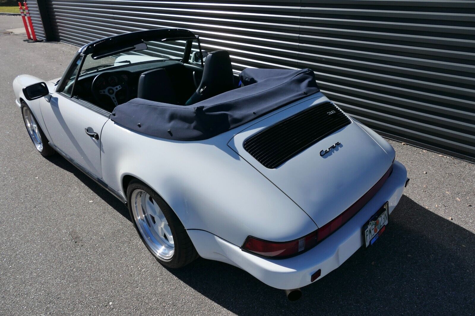 Porsche-911-Cabriolet-1988-White-Blue-128699-9