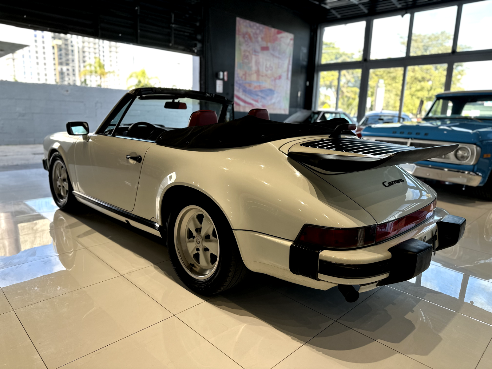 Porsche-911-Cabriolet-1988-White-Red-116700-7