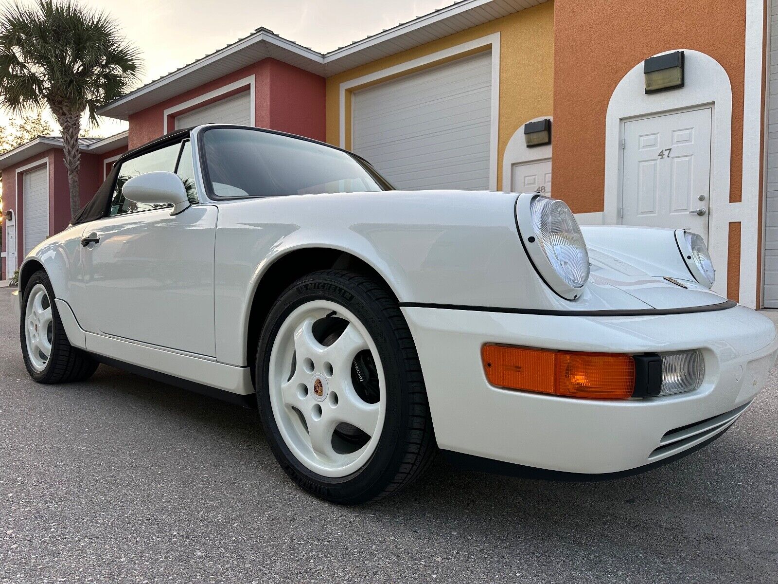 Porsche-911-Cabriolet-1993-White-Gray-42744-1