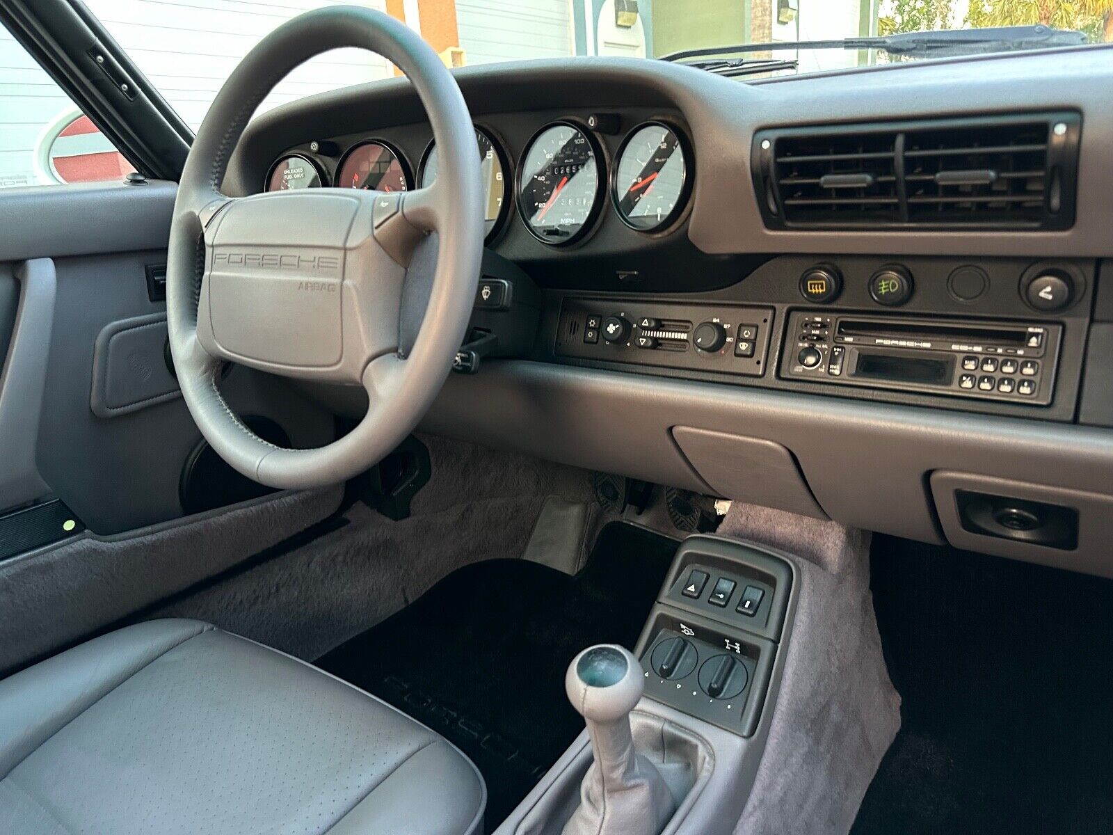 Porsche-911-Cabriolet-1993-White-Gray-42744-33