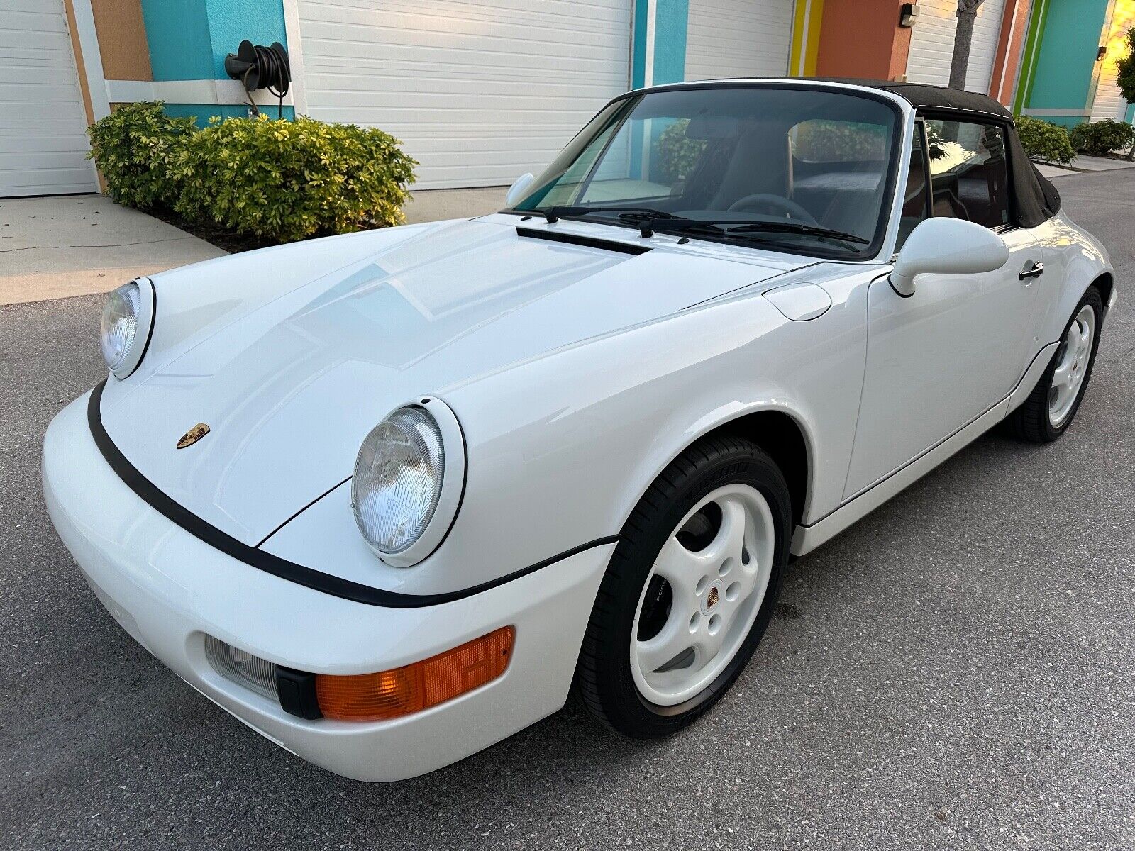 Porsche-911-Cabriolet-1993-White-Gray-42744-4