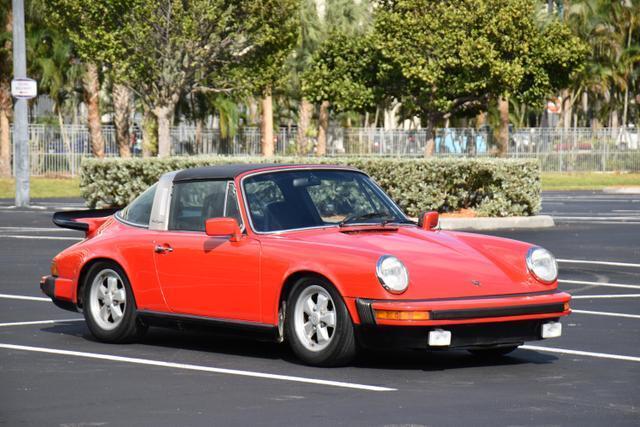 Porsche-911-Coupe-1974-Red-Black-52793-1