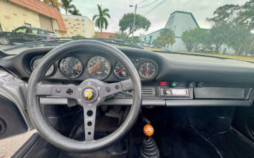 Porsche-911-Coupe-1976-Silver-Black-53956-10