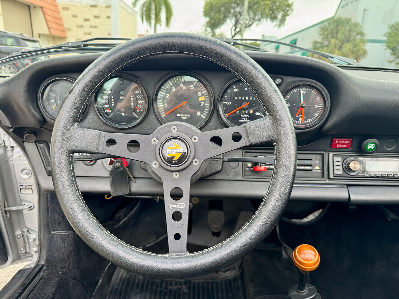 Porsche-911-Coupe-1976-Silver-Black-53956-12