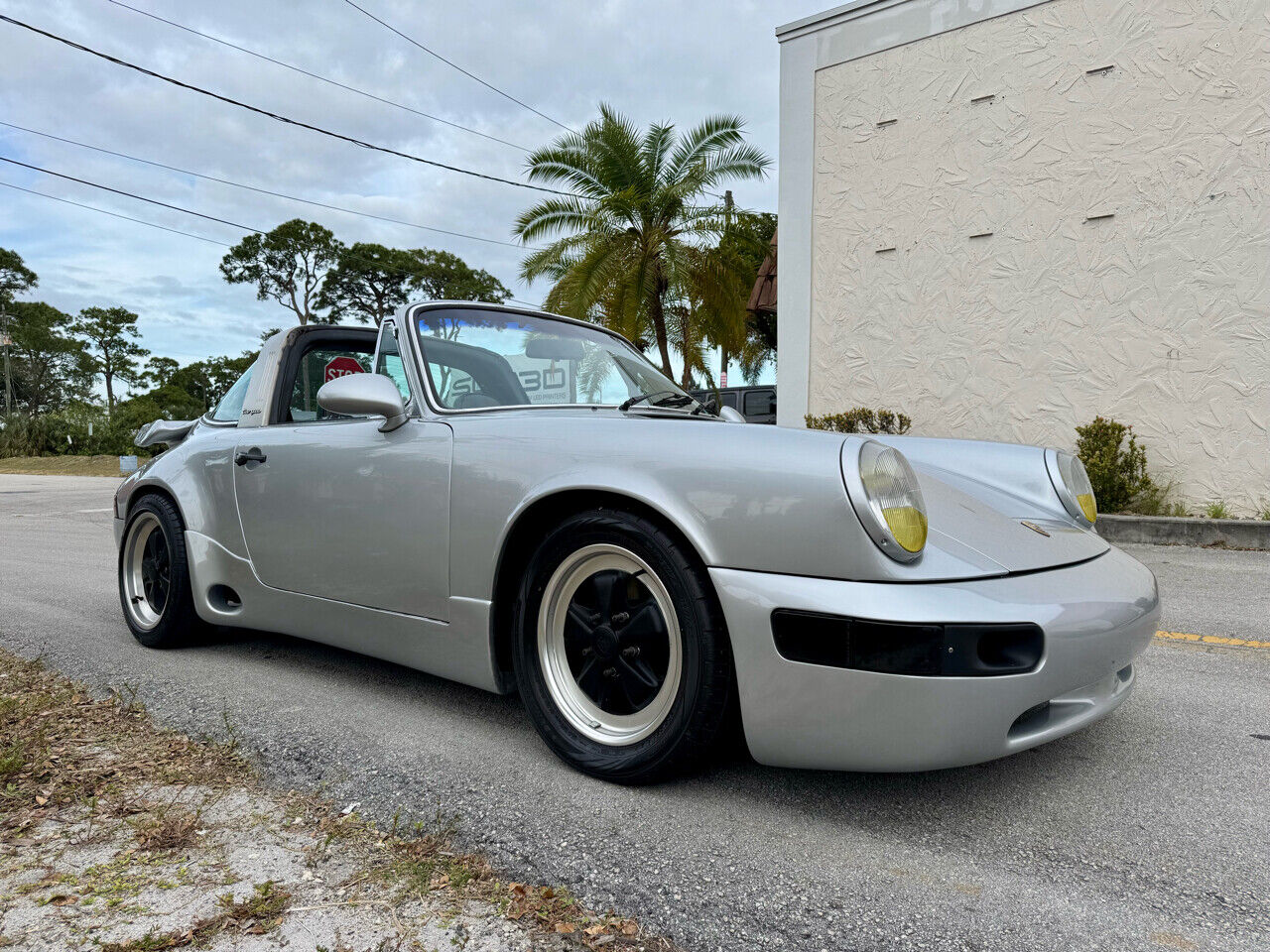 Porsche-911-Coupe-1976-Silver-Black-53956-6