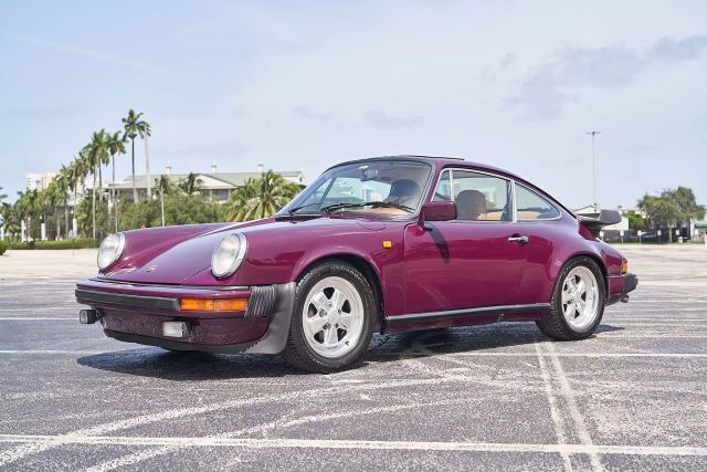 Porsche-911-Coupe-1977-Burgundy-Beige-140834-4