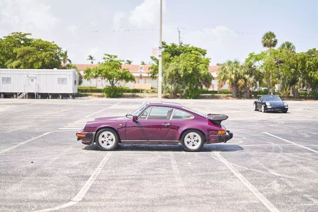 Porsche-911-Coupe-1977-Burgundy-Beige-140834-8