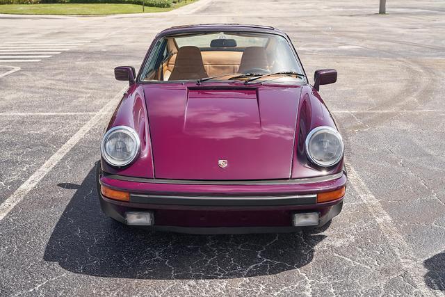 Porsche-911-Coupe-1977-Burgundy-Beige-140834-9