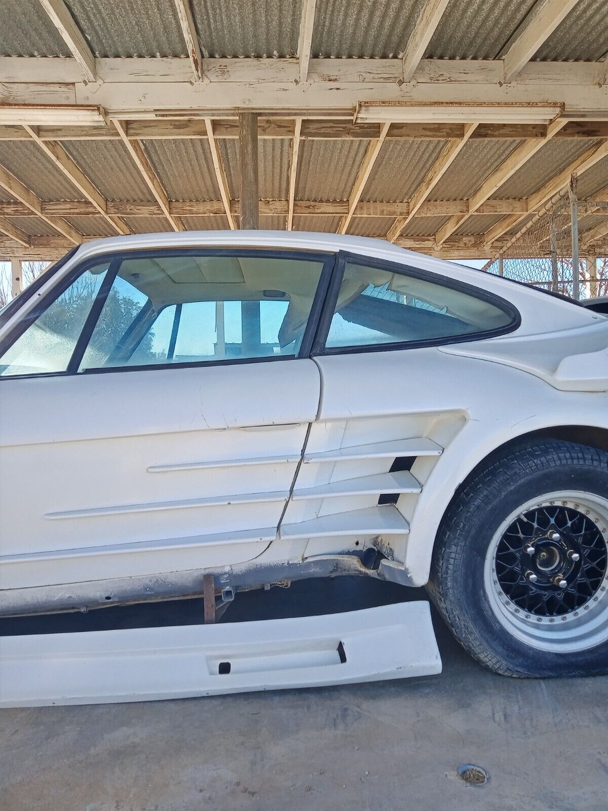 Porsche-911-Coupe-1981-White-64374-15