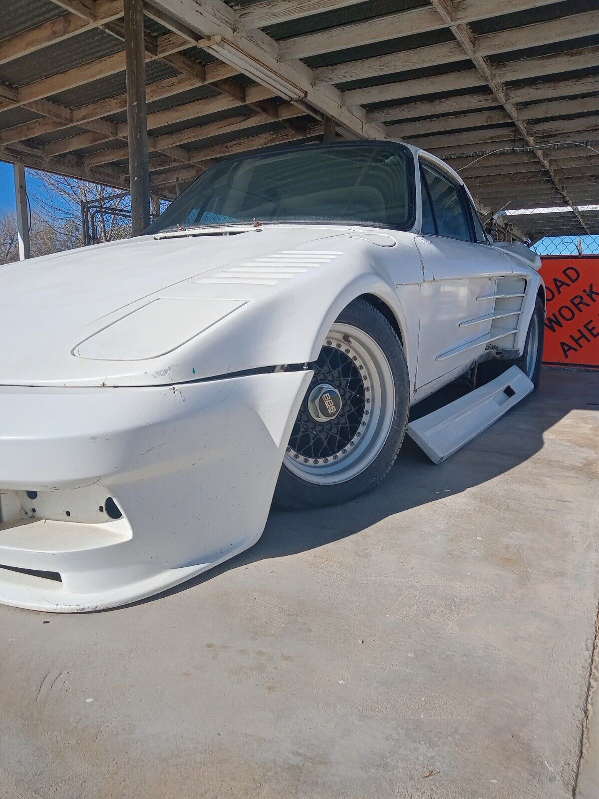 Porsche-911-Coupe-1981-White-64374-2