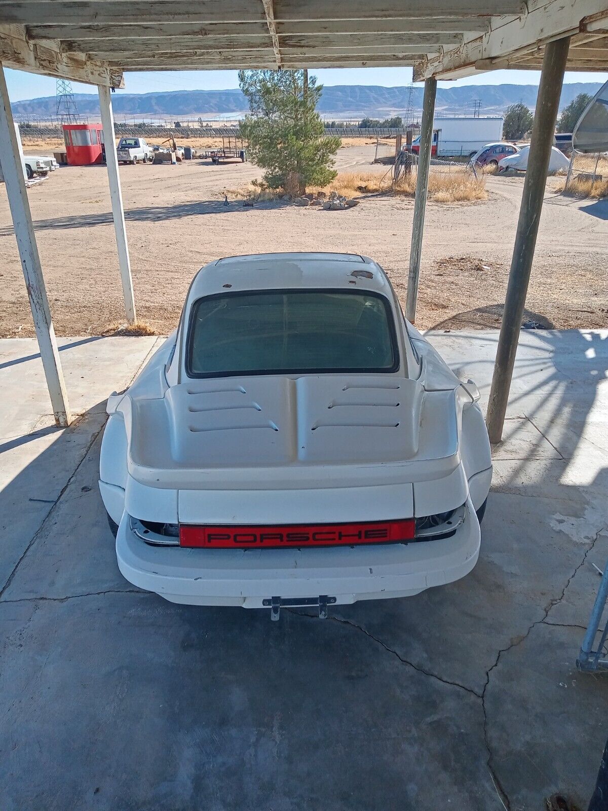 Porsche-911-Coupe-1981-White-64374-20