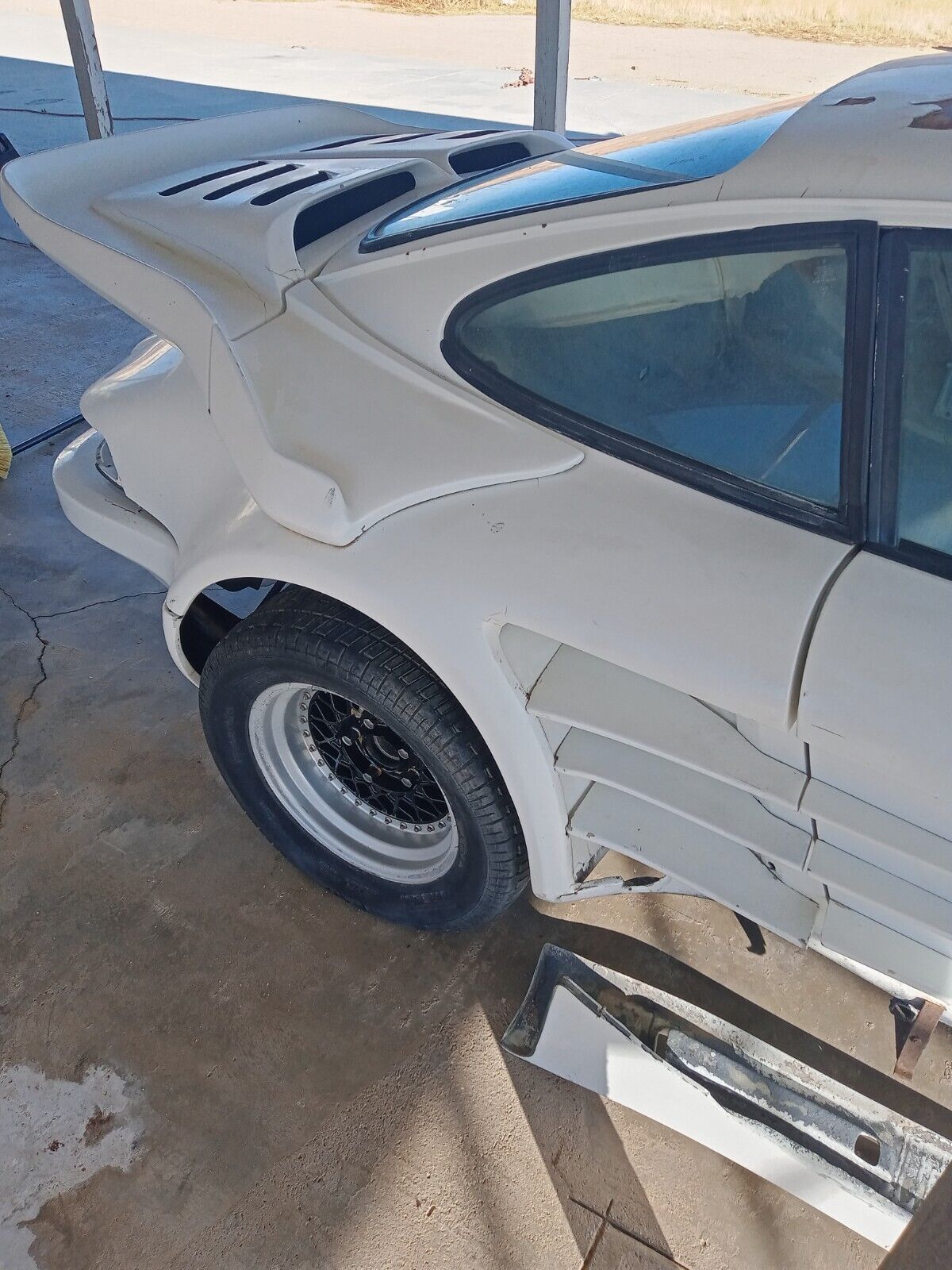 Porsche-911-Coupe-1981-White-64374-27