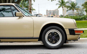 Porsche-911-Coupe-1982-Gold-Brown-106407-10