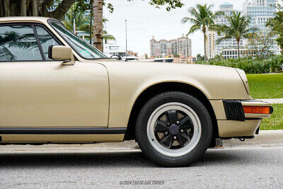 Porsche-911-Coupe-1982-Gold-Brown-106407-10