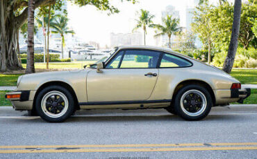 Porsche-911-Coupe-1982-Gold-Brown-106407-2