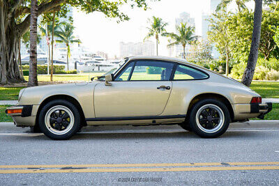 Porsche-911-Coupe-1982-Gold-Brown-106407-2