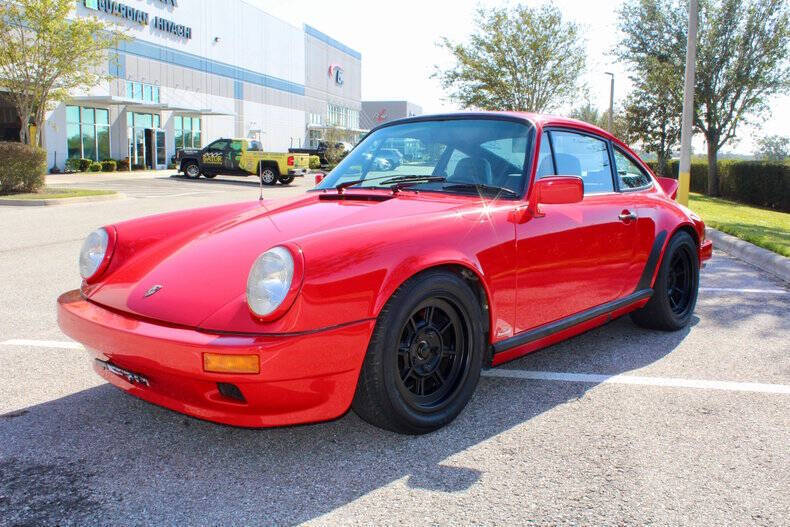 Porsche-911-Coupe-1982-Red-Black-244551-6