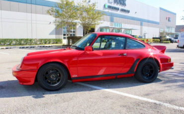 Porsche-911-Coupe-1982-Red-Black-244551-7