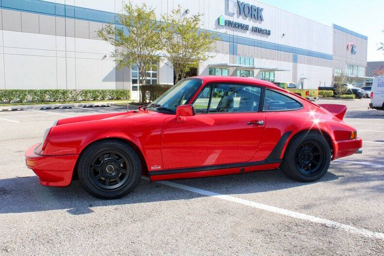 Porsche-911-Coupe-1982-Red-Black-244551-7