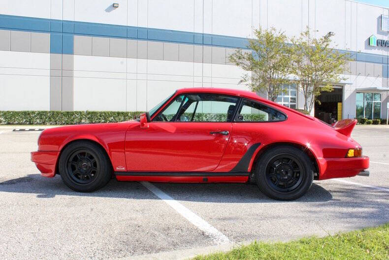 Porsche-911-Coupe-1982-Red-Black-244551-8