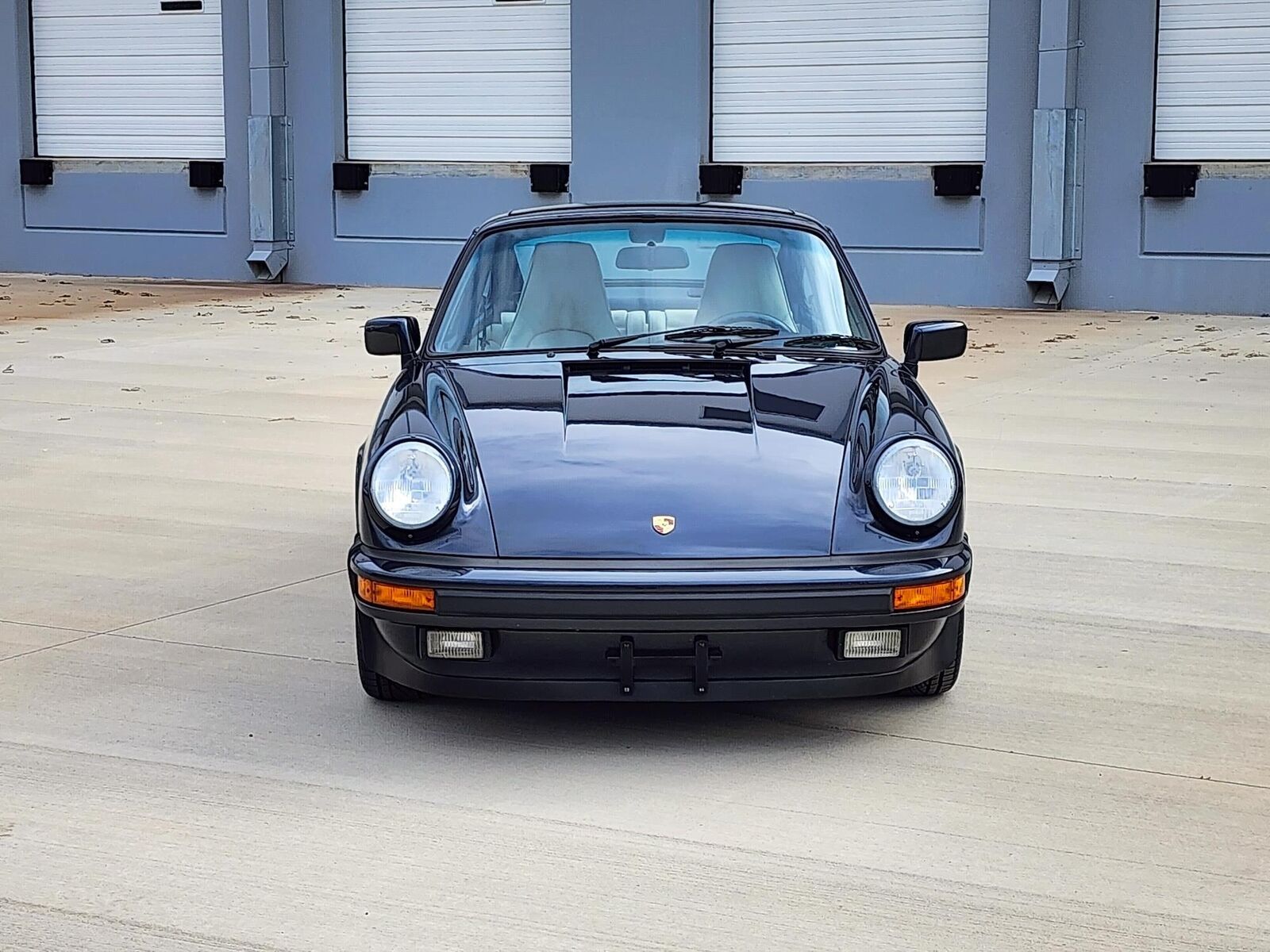 Porsche-911-Coupe-1988-Blue-Beige-56768-1