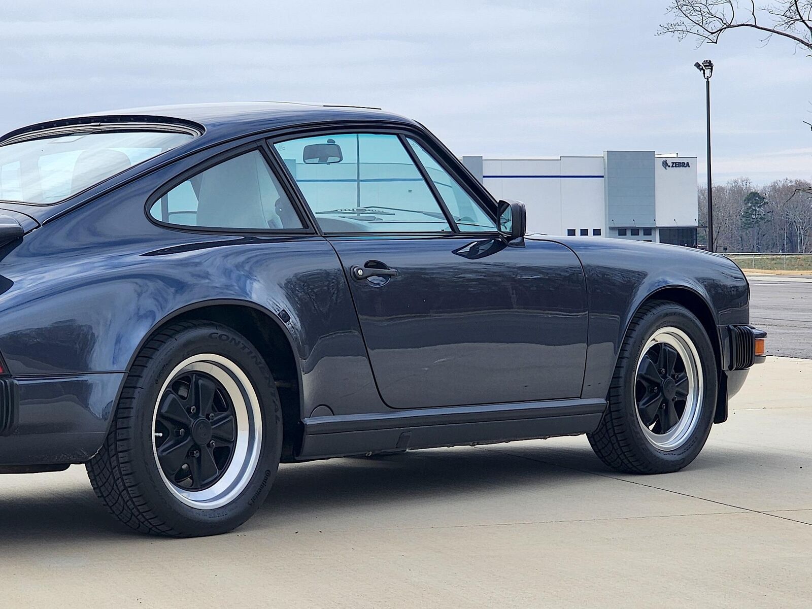 Porsche-911-Coupe-1988-Blue-Beige-56768-18