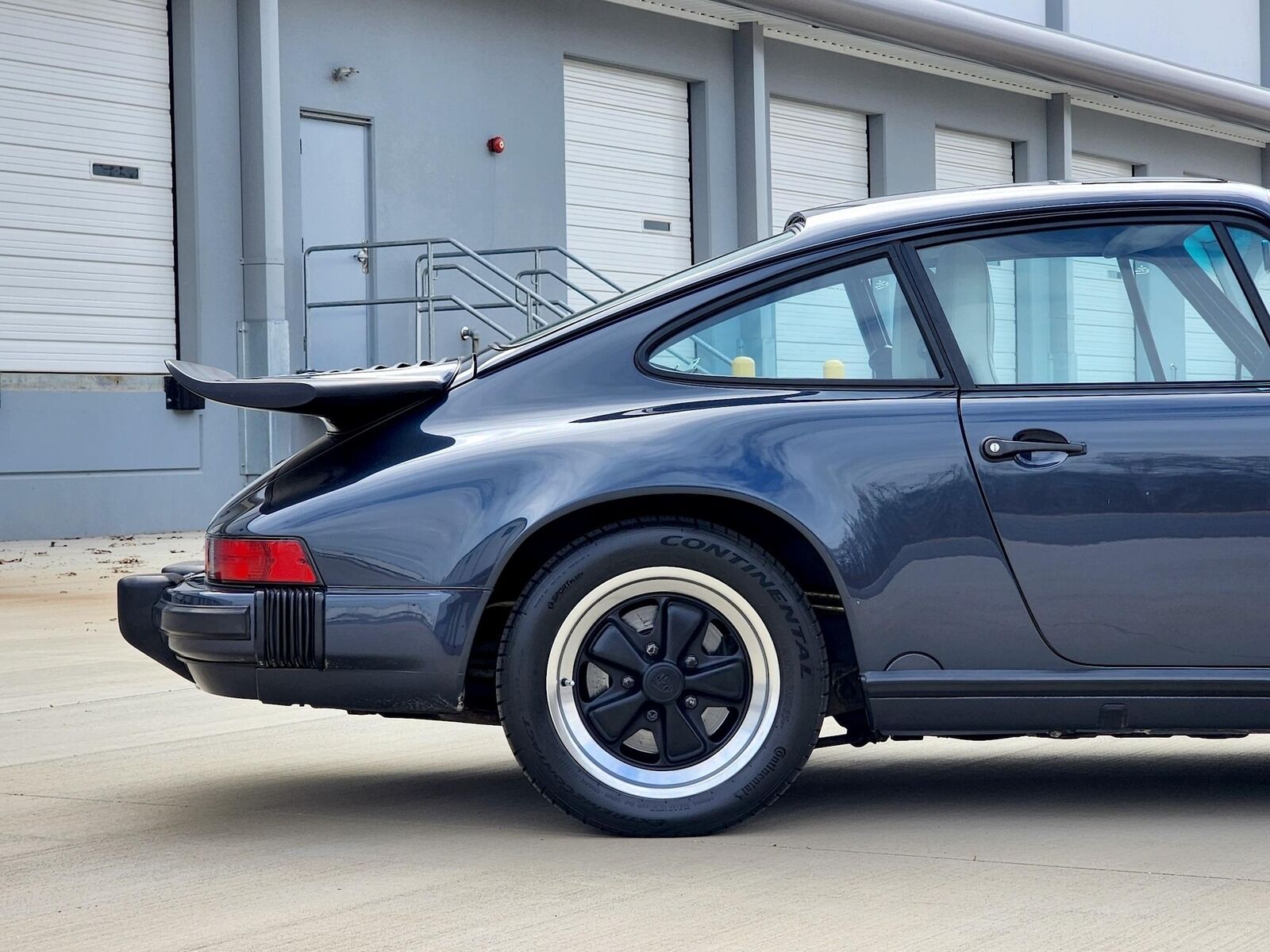 Porsche-911-Coupe-1988-Blue-Beige-56768-20