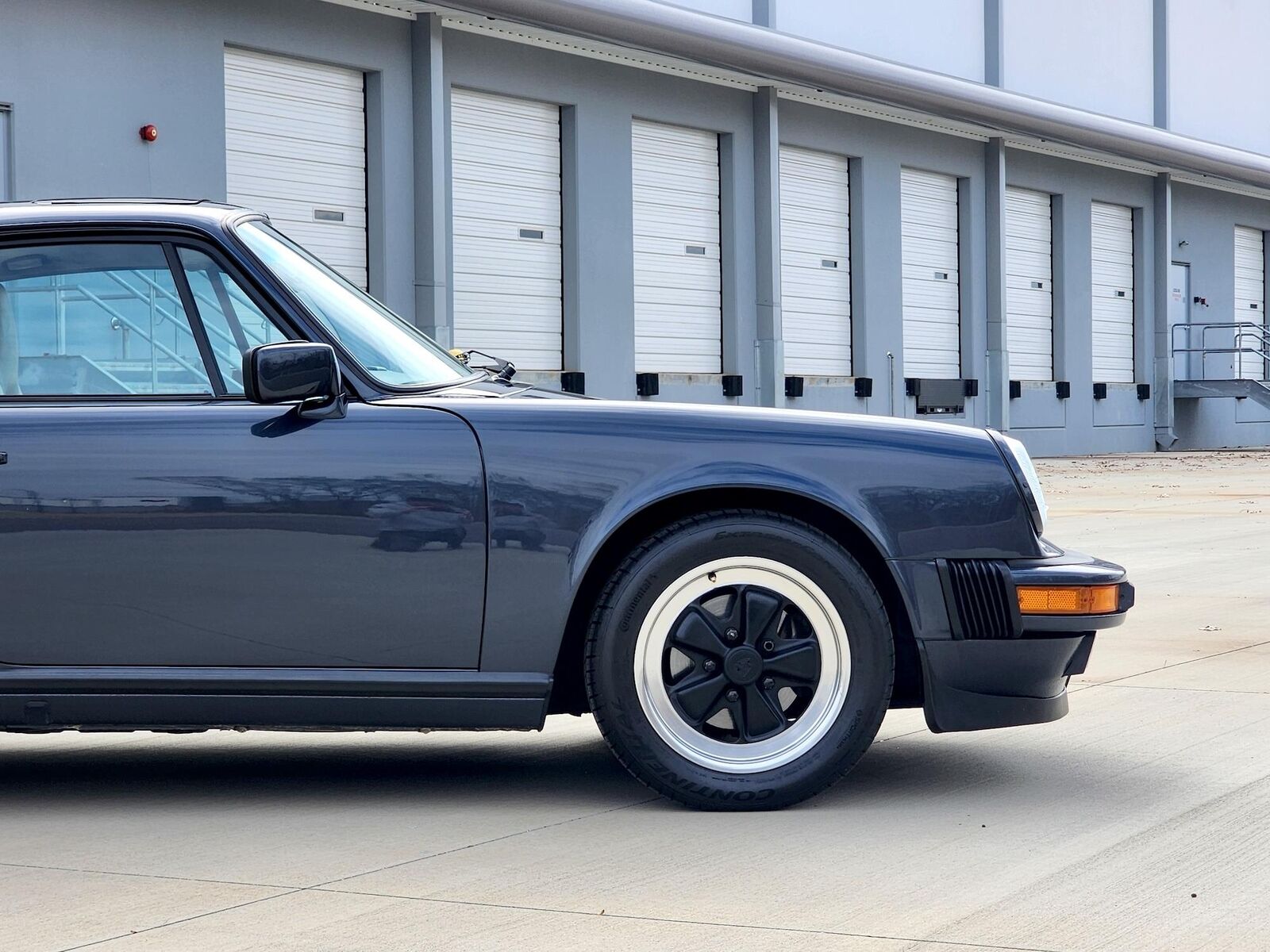 Porsche-911-Coupe-1988-Blue-Beige-56768-21