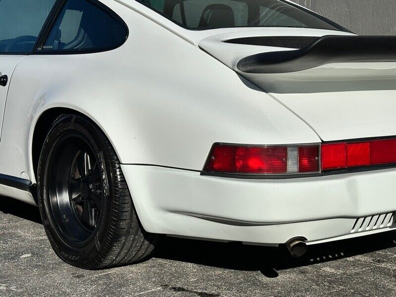 Porsche-911-Coupe-1988-White-Blue-191510-10