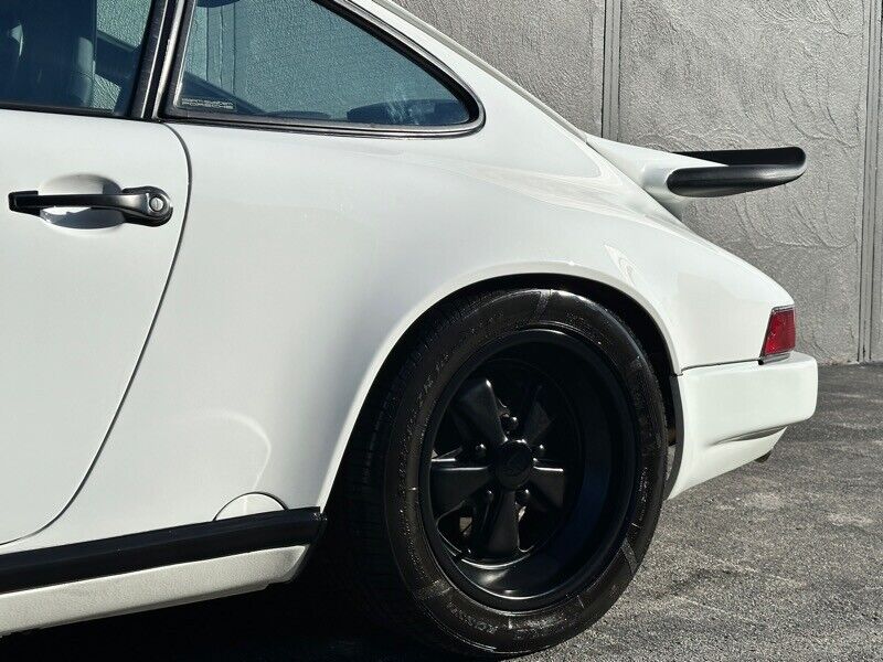 Porsche-911-Coupe-1988-White-Blue-191510-12