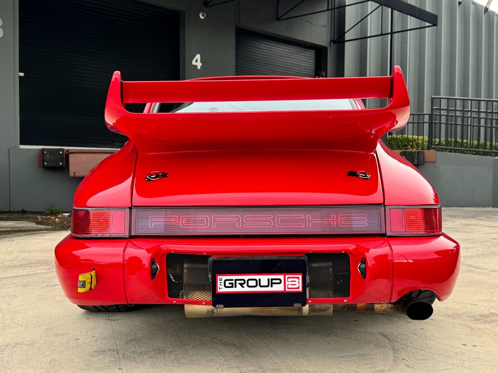 Porsche-911-Coupe-1990-Red-Black-130357-4