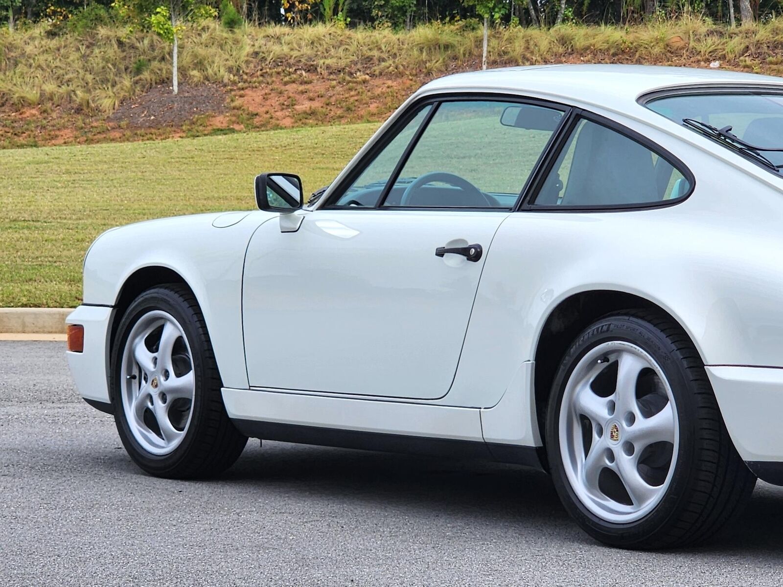 Porsche-911-Coupe-1991-White-Gray-190599-12