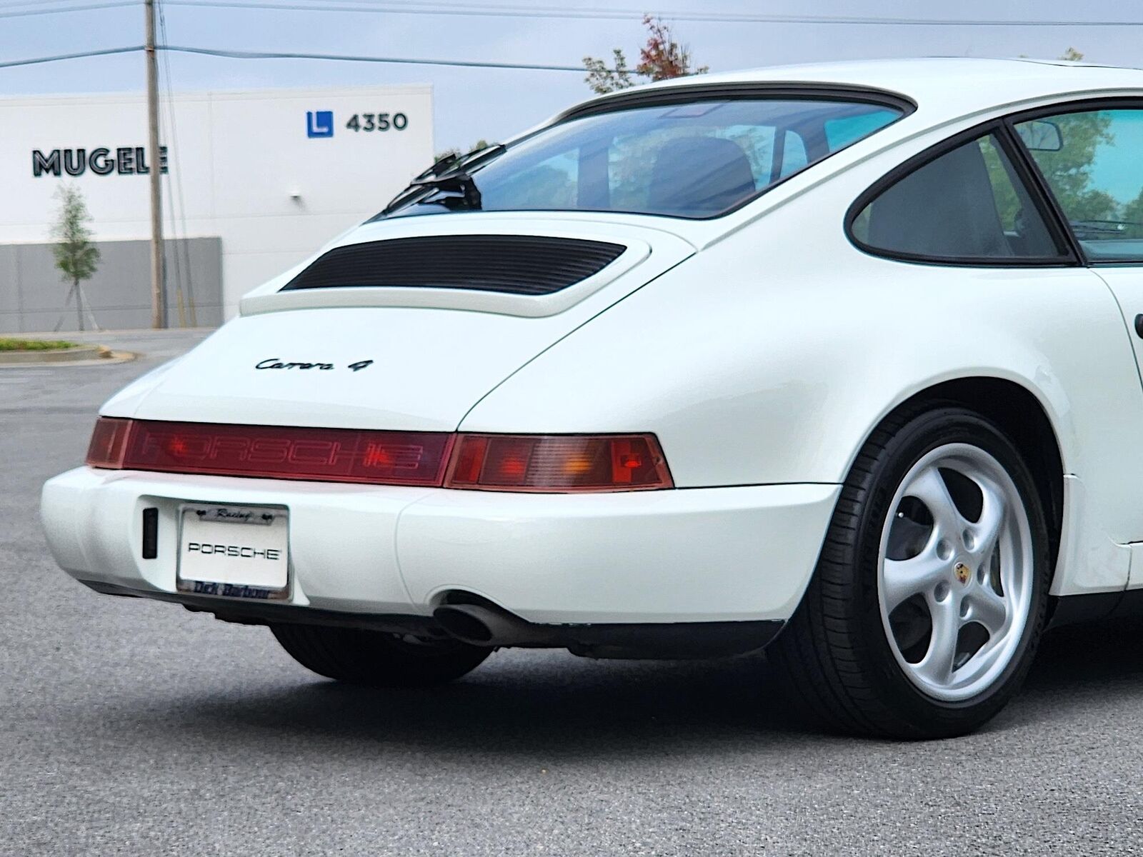 Porsche-911-Coupe-1991-White-Gray-190599-18