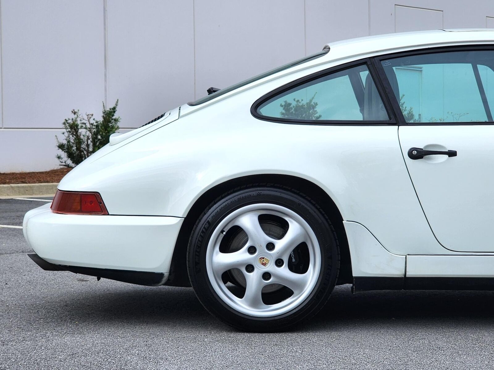 Porsche-911-Coupe-1991-White-Gray-190599-19