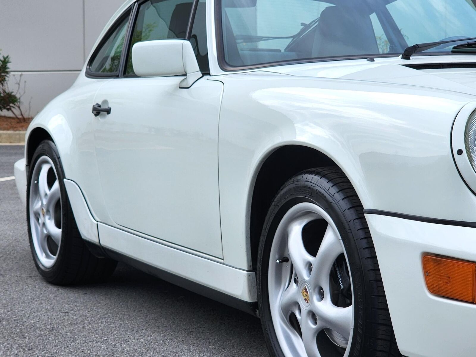 Porsche-911-Coupe-1991-White-Gray-190599-26