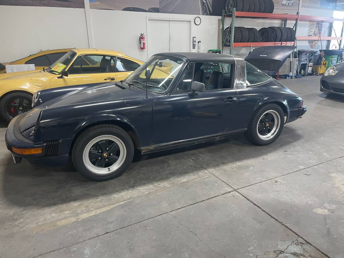 Porsche-911s-targa-1975-83686-2