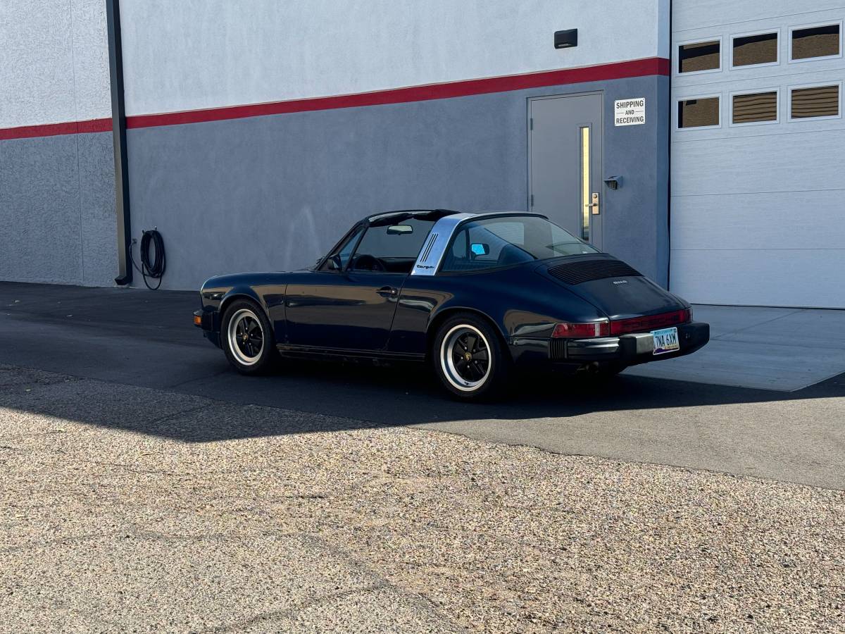 Porsche-911s-targa-1975-83686-3