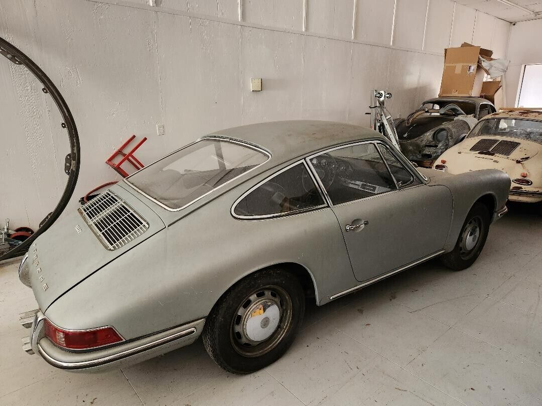 Porsche-912-Coupe-1967-Silver-Black-102998-2