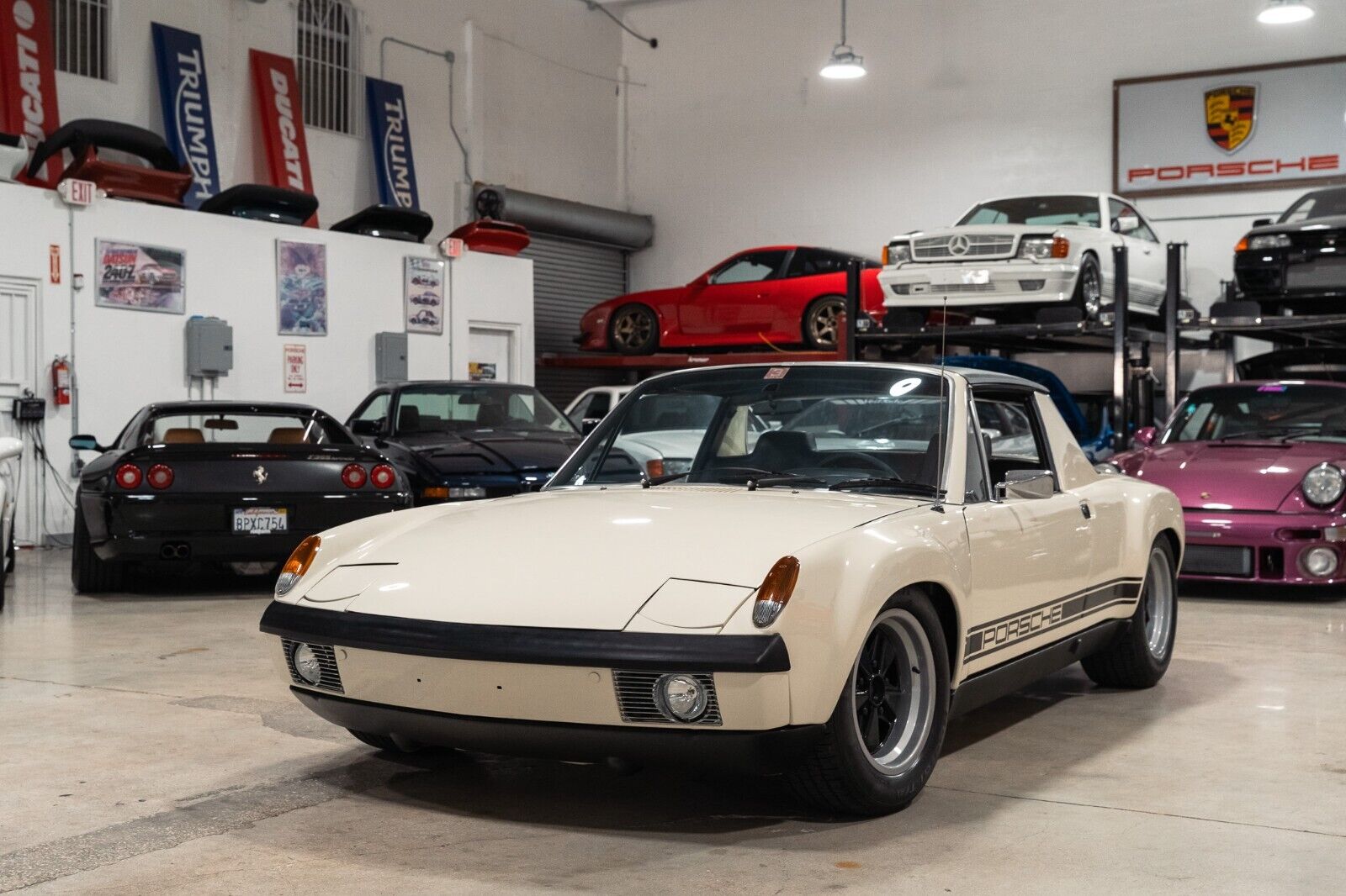 Porsche-914-1971-Light-Ivory-Black-62764-12