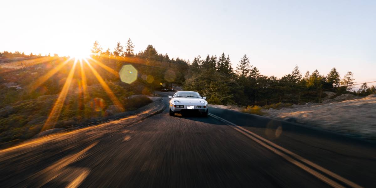 Porsche-928-1981-209214-4