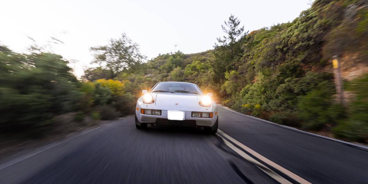 Porsche-928-1981-209214-9