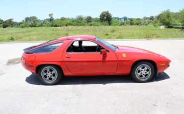 Porsche-928-1982-Red-Black-66348-8