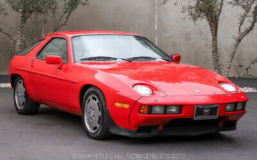 Porsche 928  1983